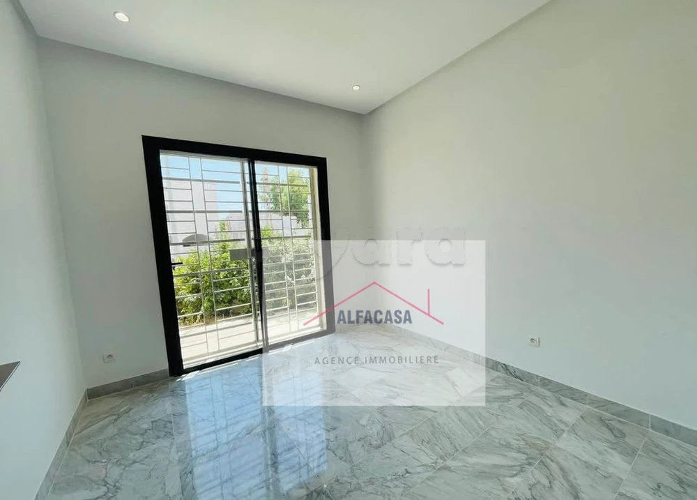 À LOUER – S+2 NEUF JAMAIS HABITÉ À CHOTRANA 3 – SOUKRA.