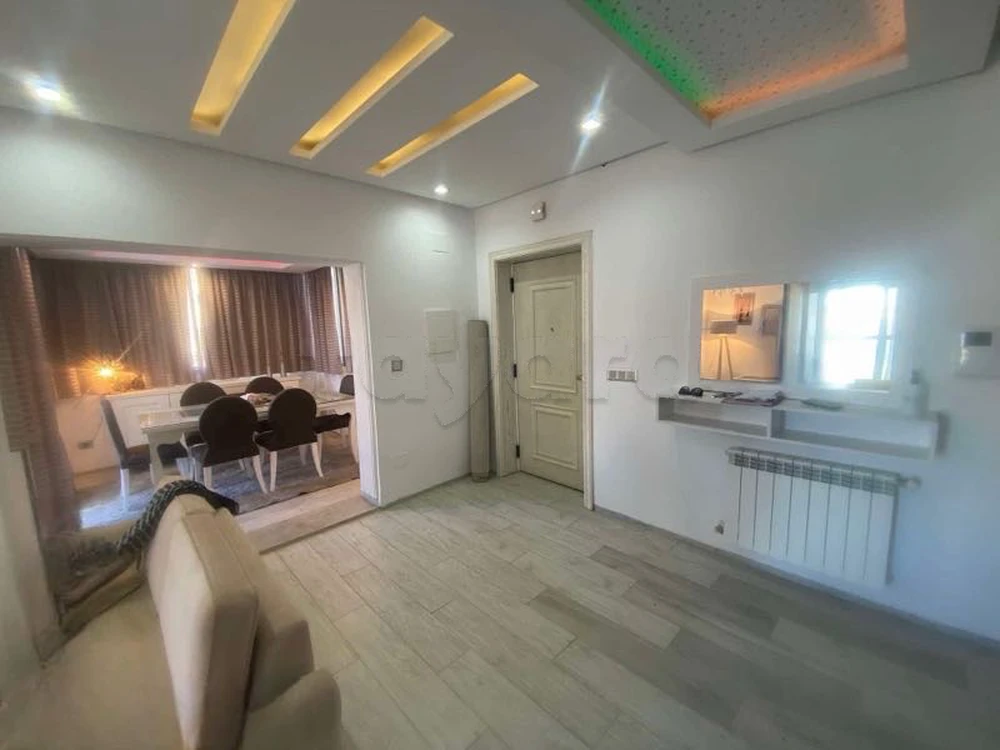 📍MENZAH 9C: APPARTEMENT S+2  RICHEMENT MEUBLÉ A LOUER - Más