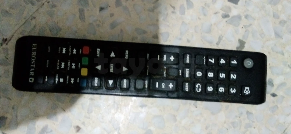 COMANDE TV EUROSTAR marche bn etat tel: 55043665