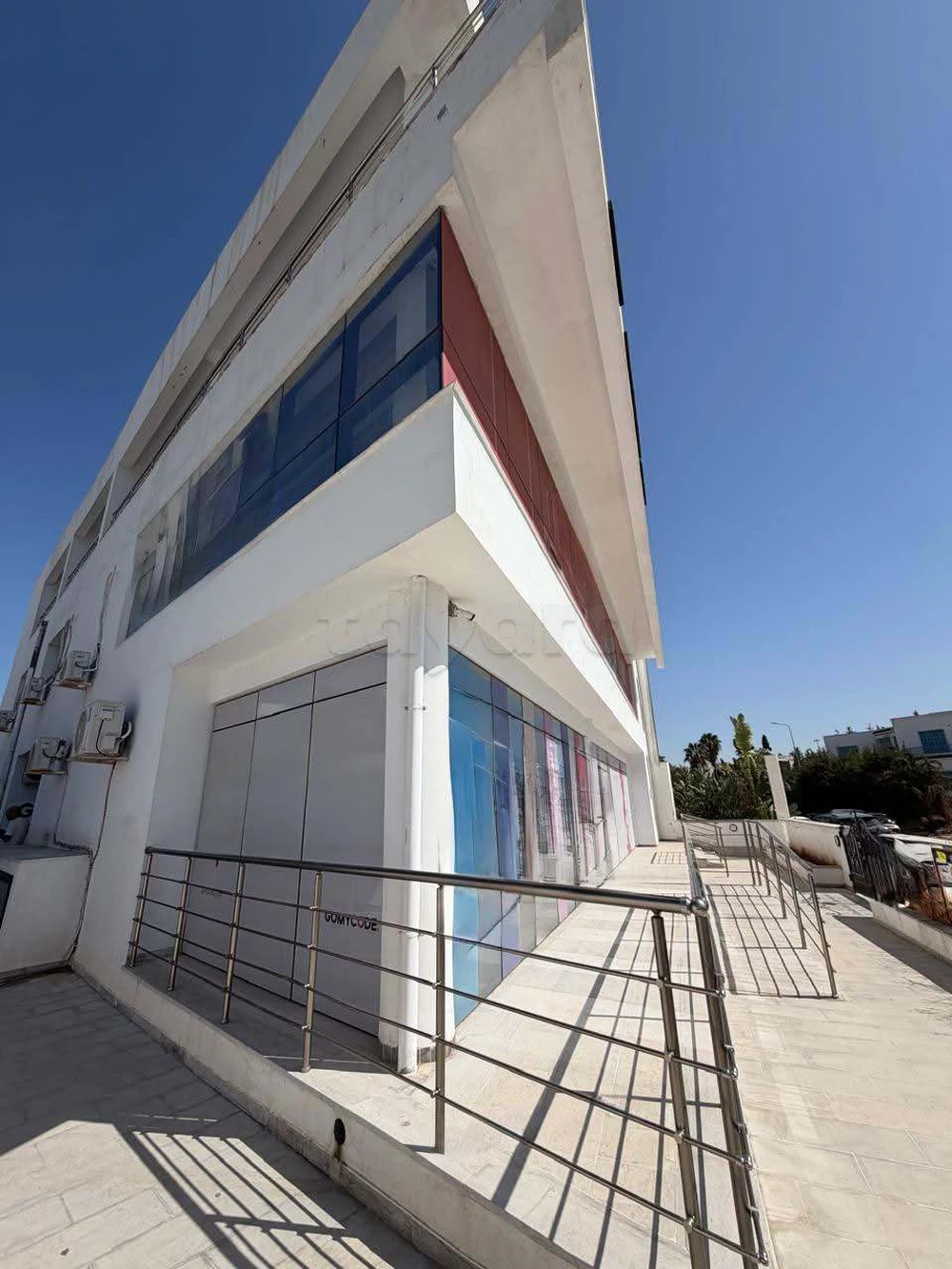 A louer immeuble 1100 m² moderne à El Menzah 5