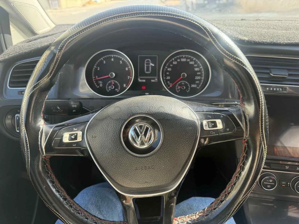 Carte voiture Volkswagen Golf 7