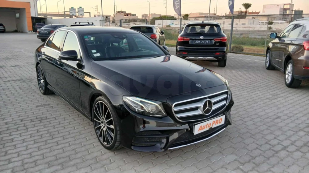 Carte voiture Mercedes-Benz Classe E