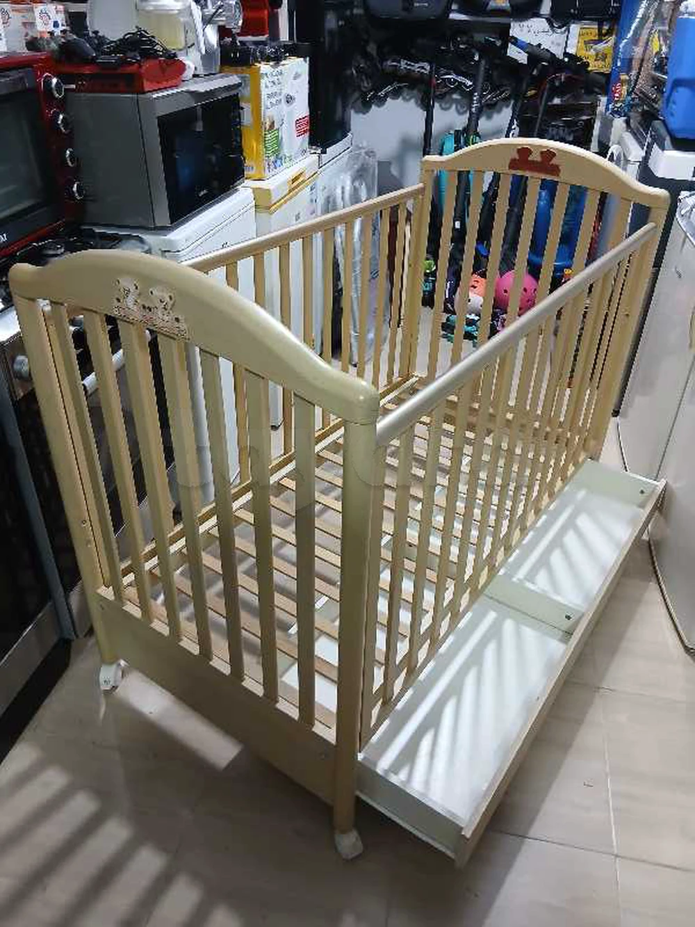 lit Bébé en Bois Next to Me pliable importé