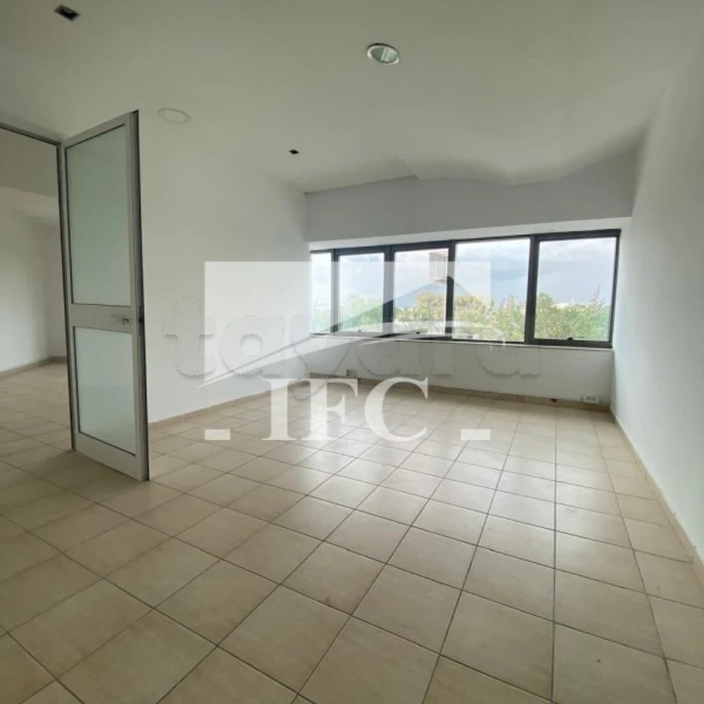 Bureau en 11 espaces-308m²- Lac 1–IFCL1327