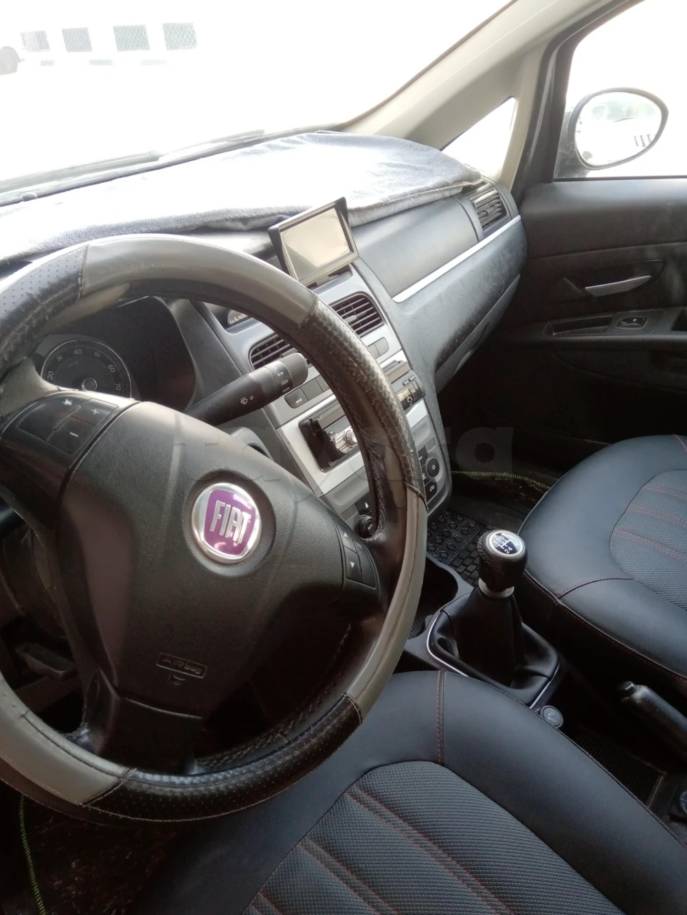 Carte voiture Fiat Linea