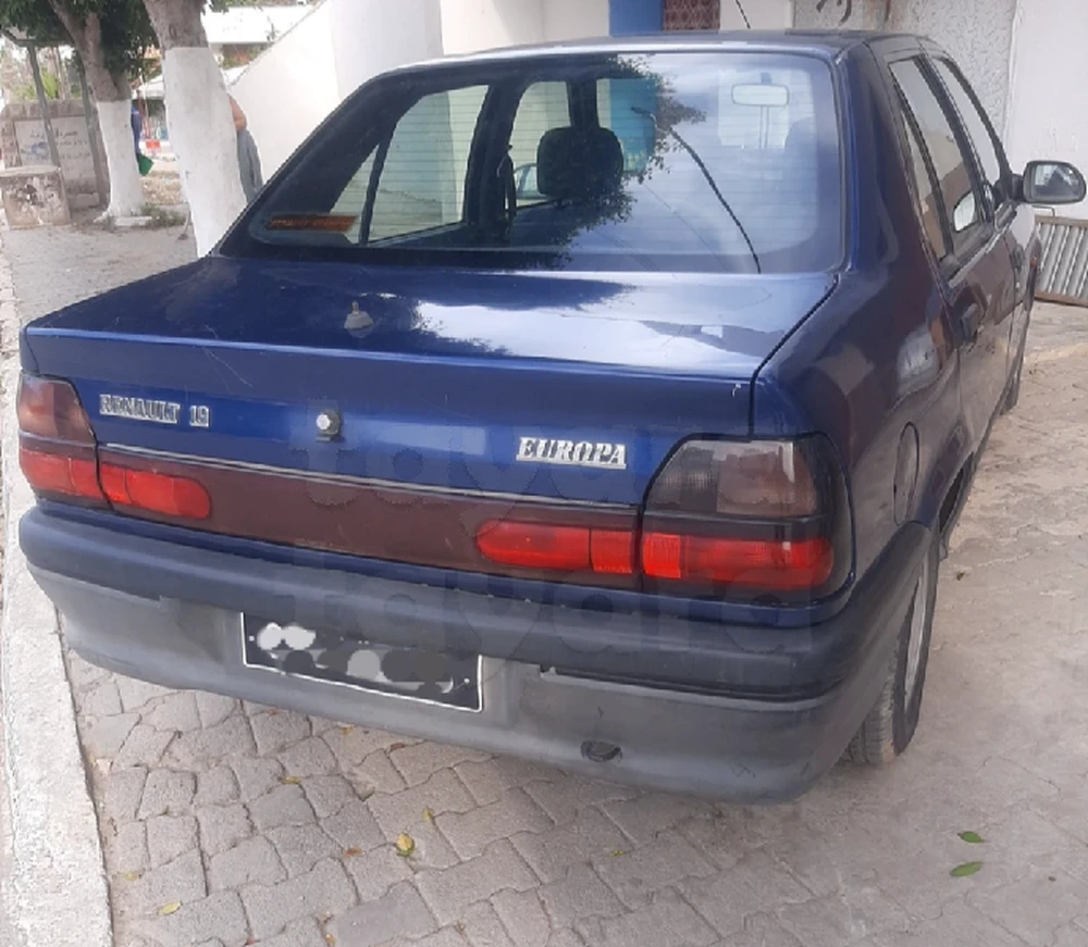 Renault 19