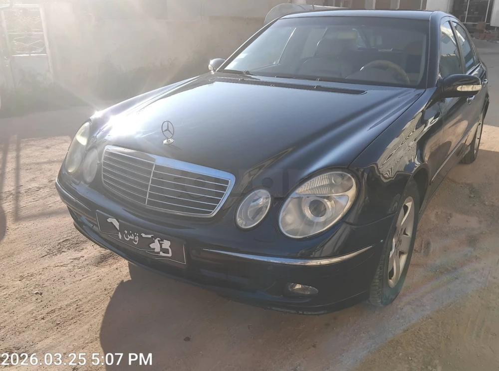 Carte voiture Mercedes-Benz Classe E