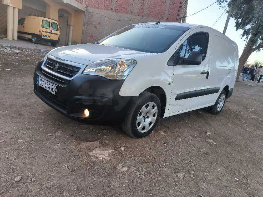 Carte voiture Peugeot Partner