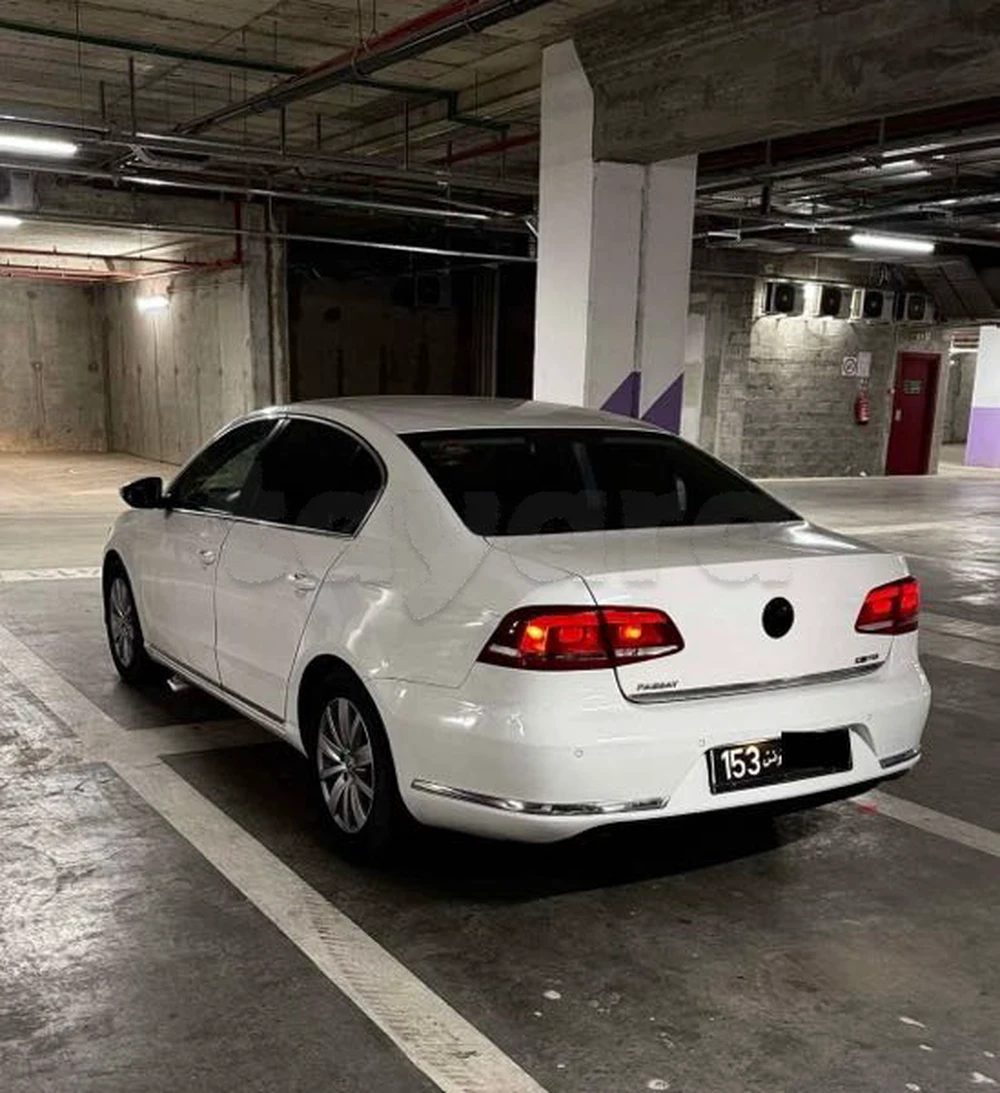 Carte voiture Volkswagen Passat