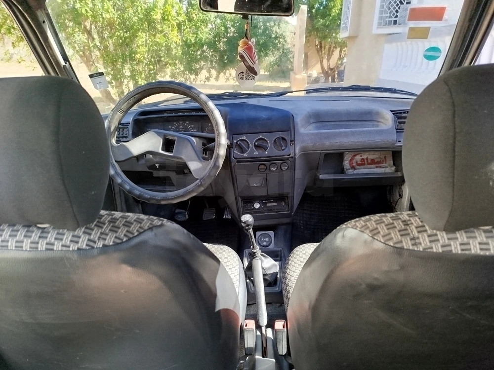 Peugeot 205