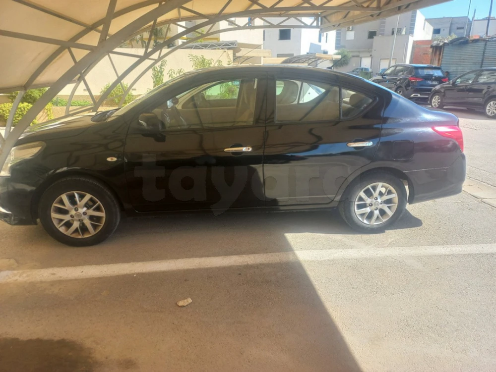 Nissan Sunny