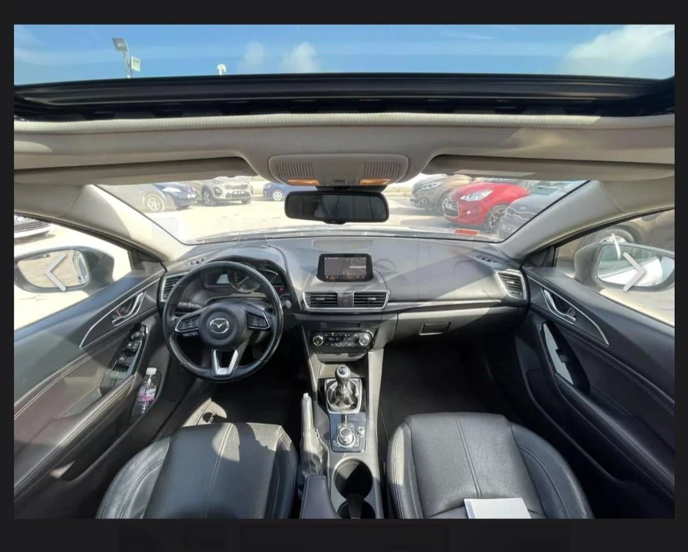 Carte voiture Mazda 3