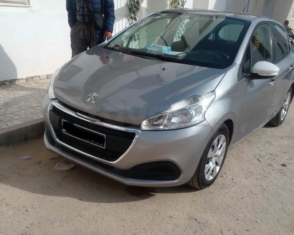 Carte voiture Peugeot 208