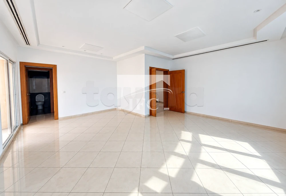 Bureau à louer en 5 espaces – 184 m² – Les Berges du Lac 1 – IFCL1369