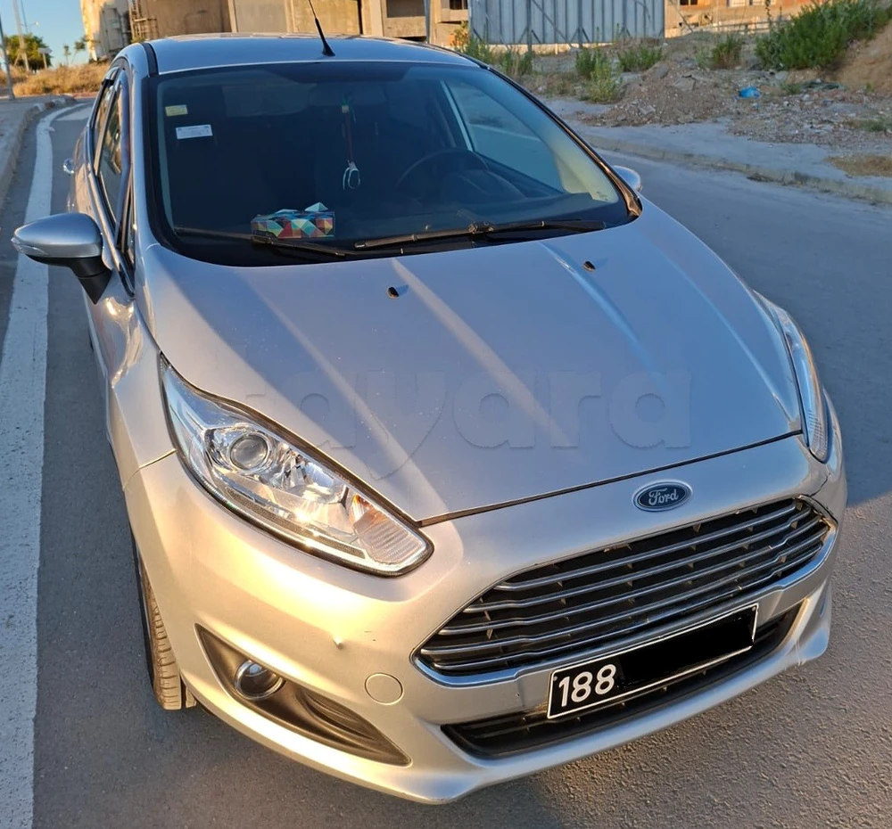 Carte voiture Ford Fiesta