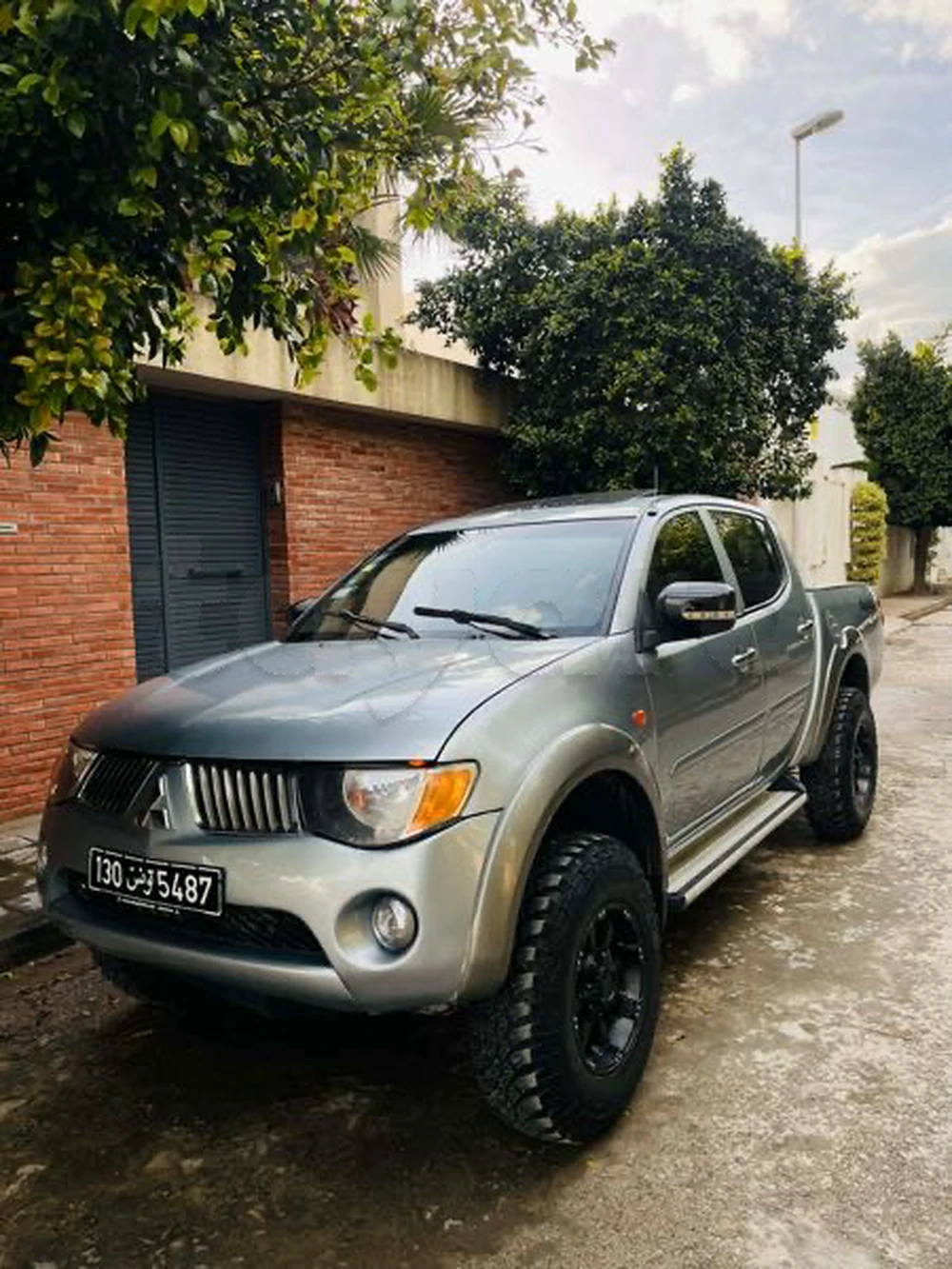 Mitsubishi L200