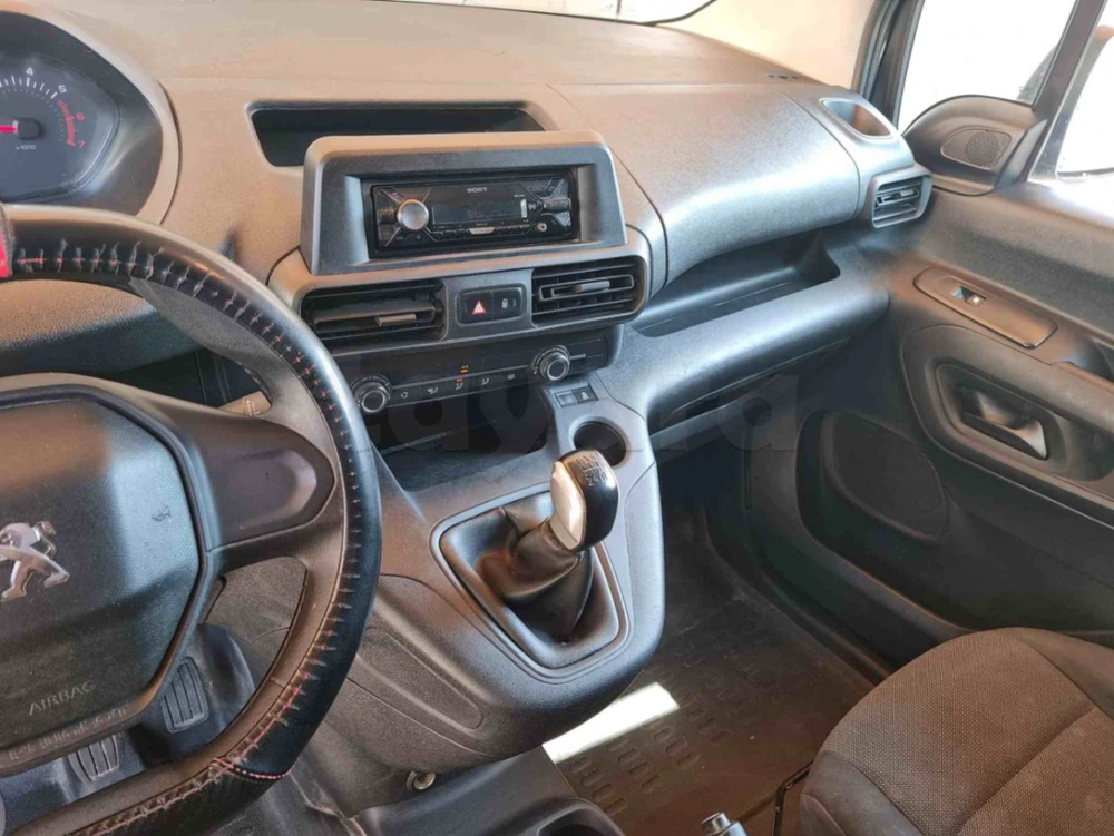 Carte voiture Peugeot Partner