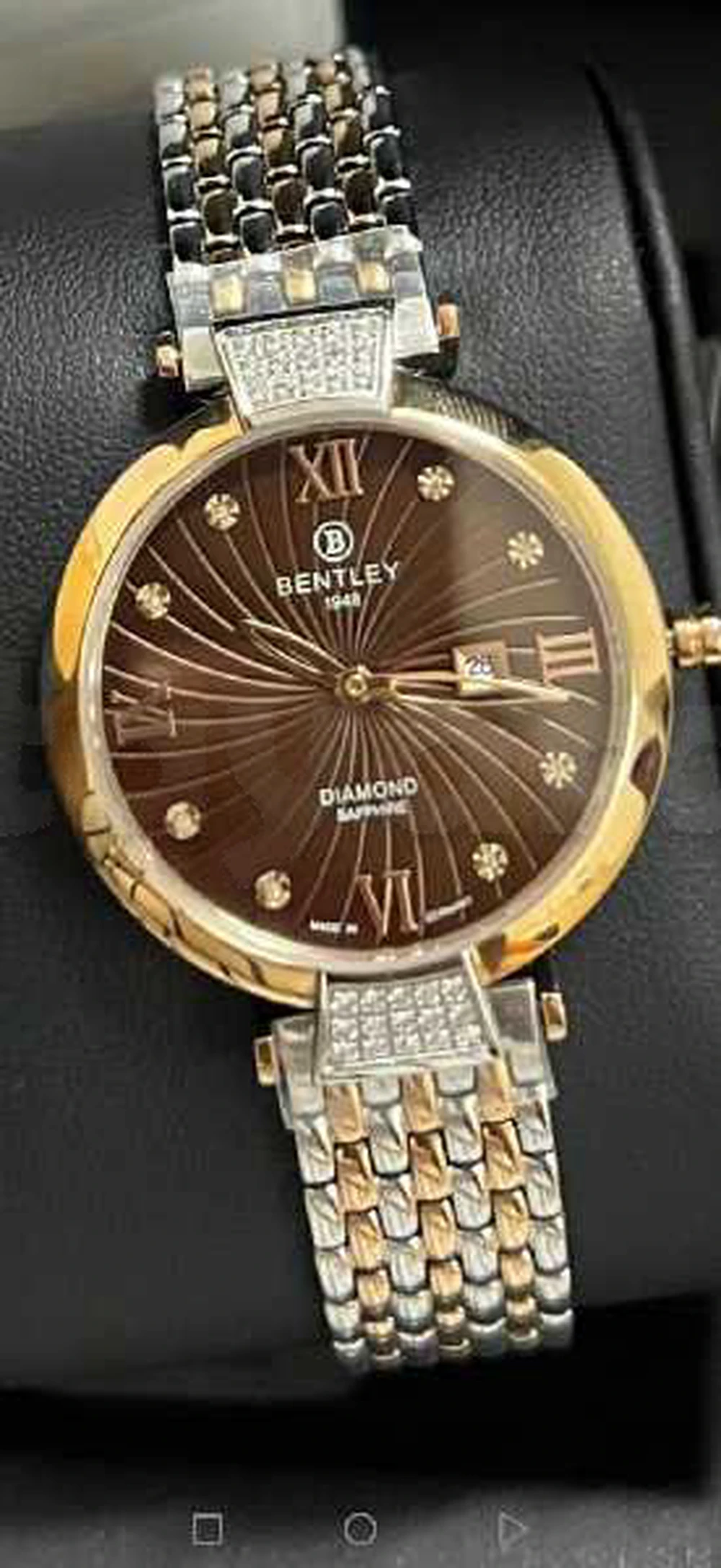 Montre bently diamond sapphire Neuf jamais porté
