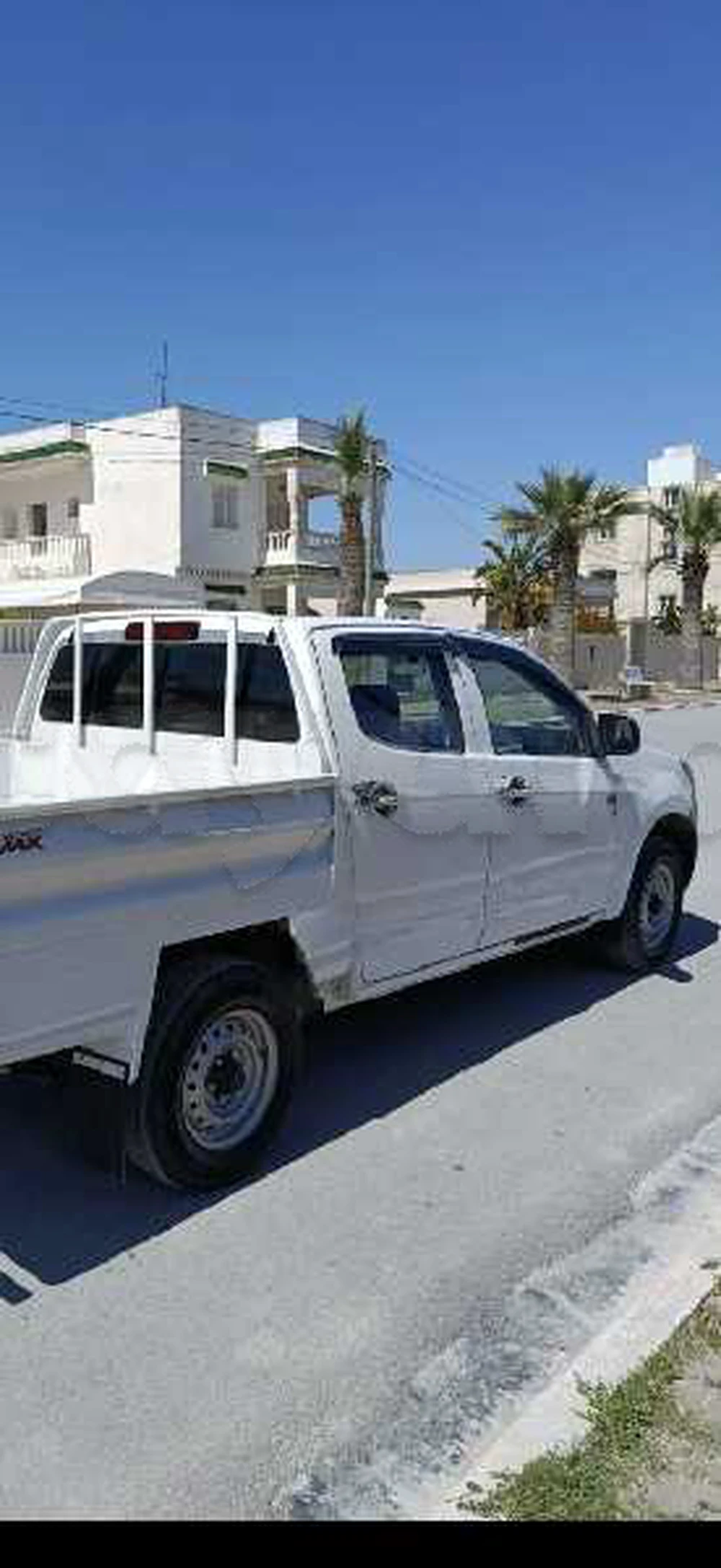 Carte voiture Isuzu D-Max