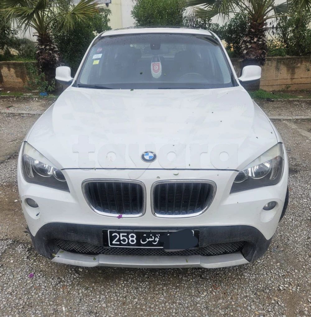 Carte voiture BMW X1