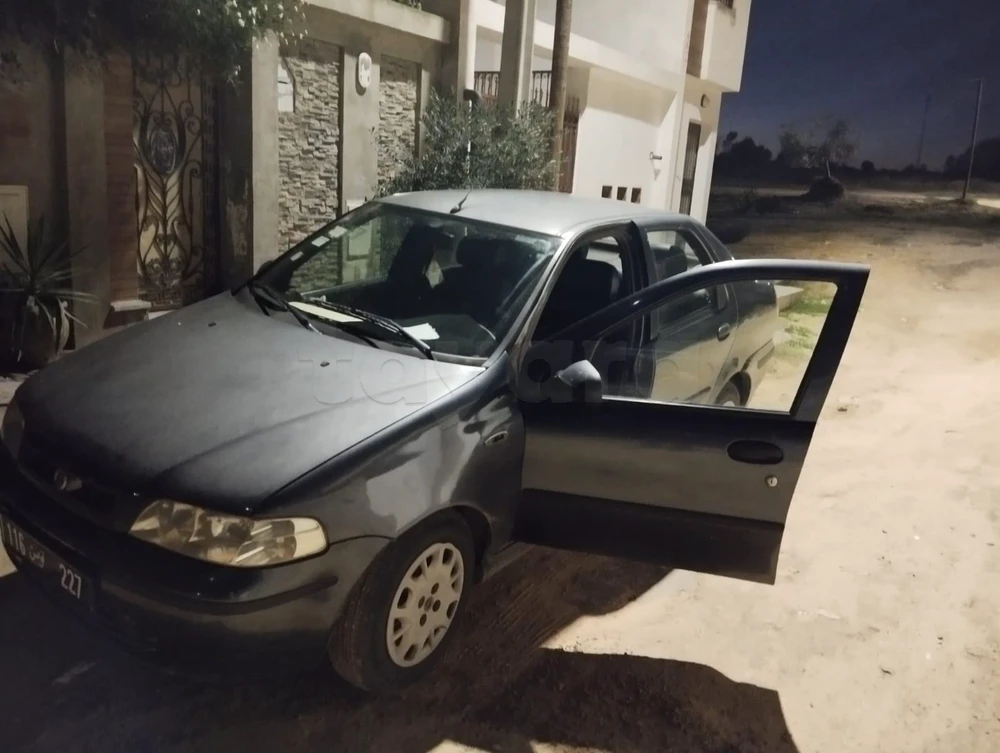 Carte voiture Fiat Siena