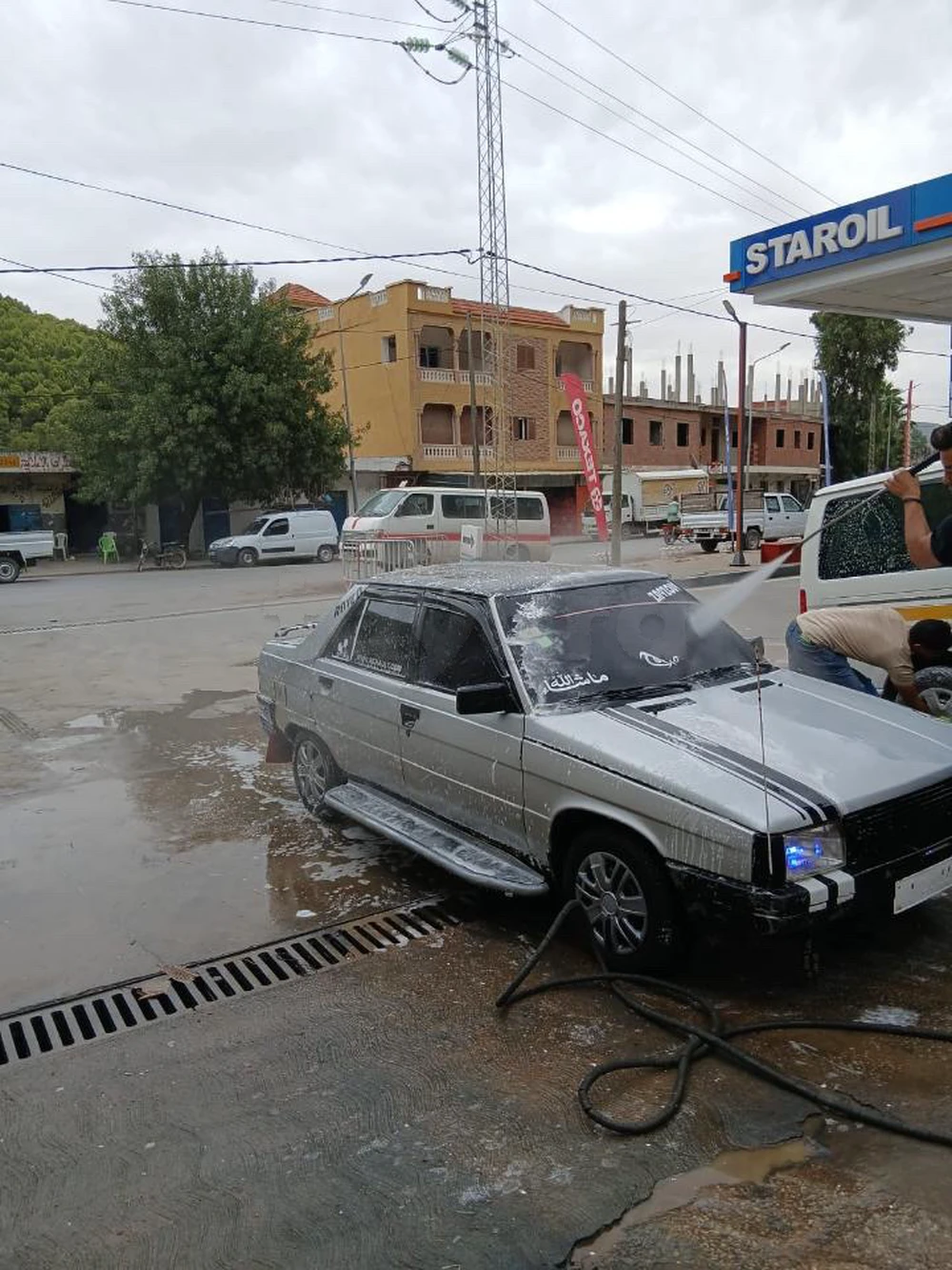 Carte voiture Renault R9