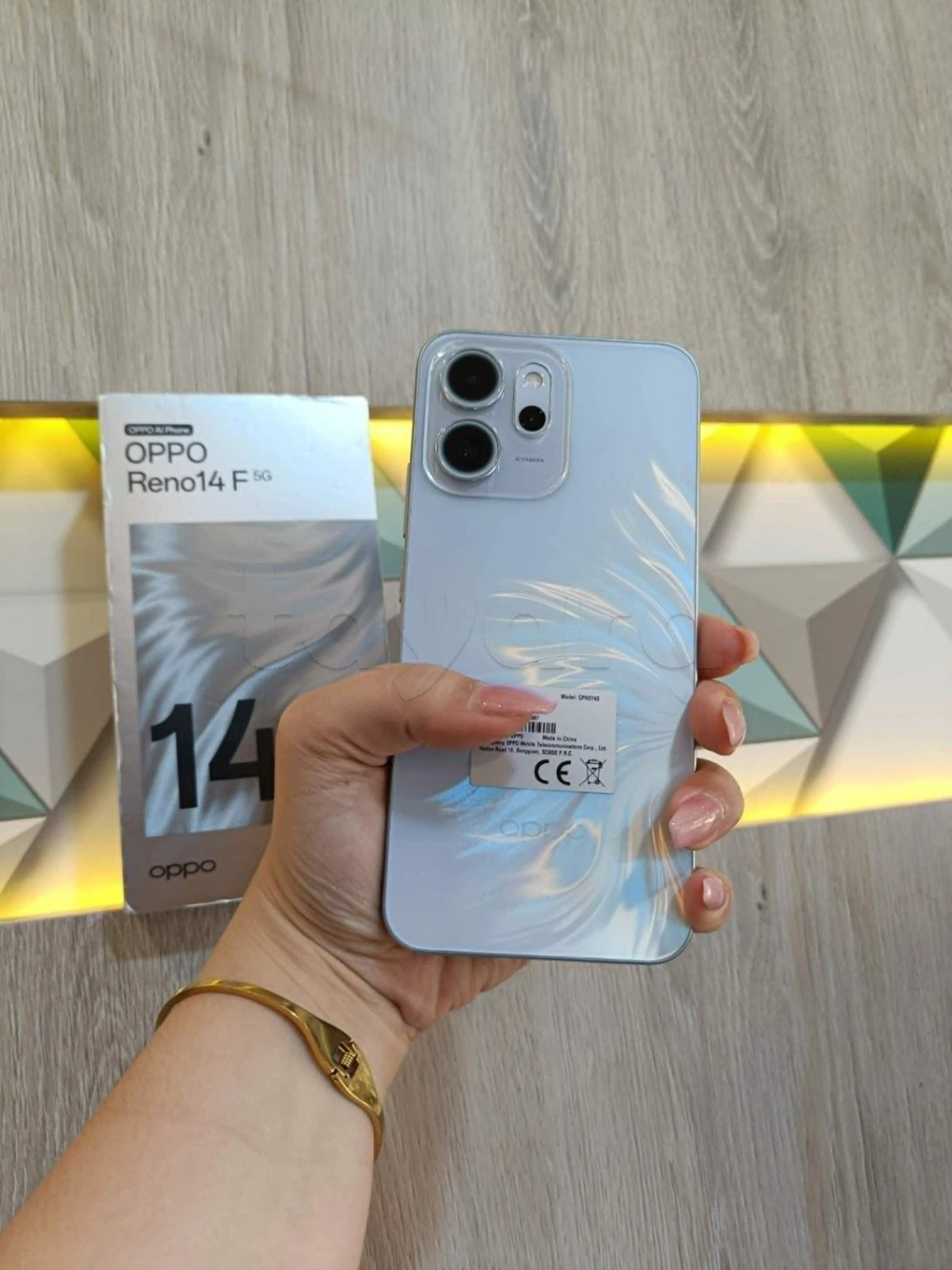 OPPO RENO 14F 5G 12/256 CACHETE