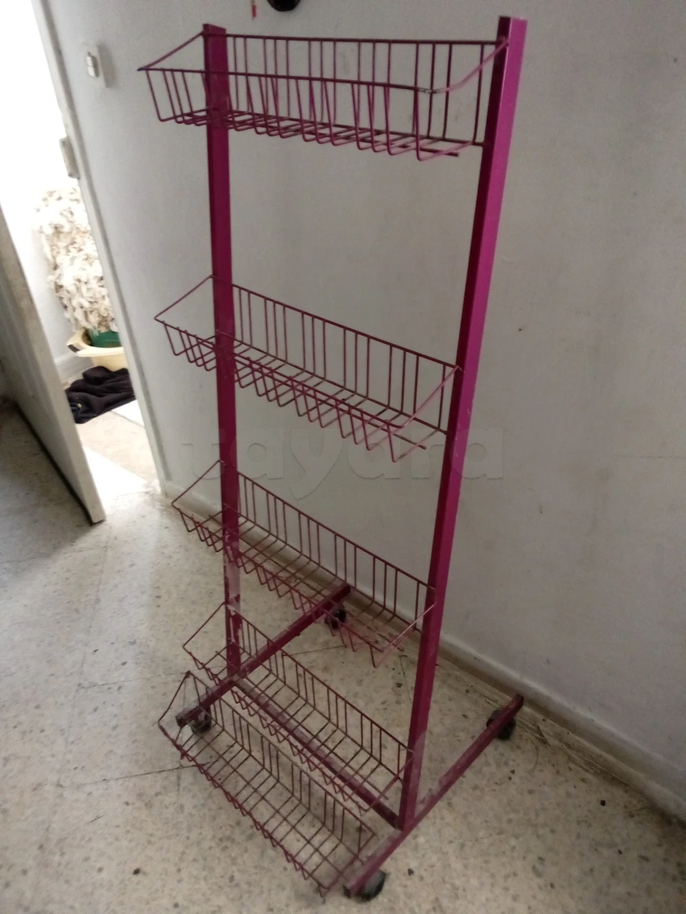 Etagére boutique 1m.50 tel: 56153865