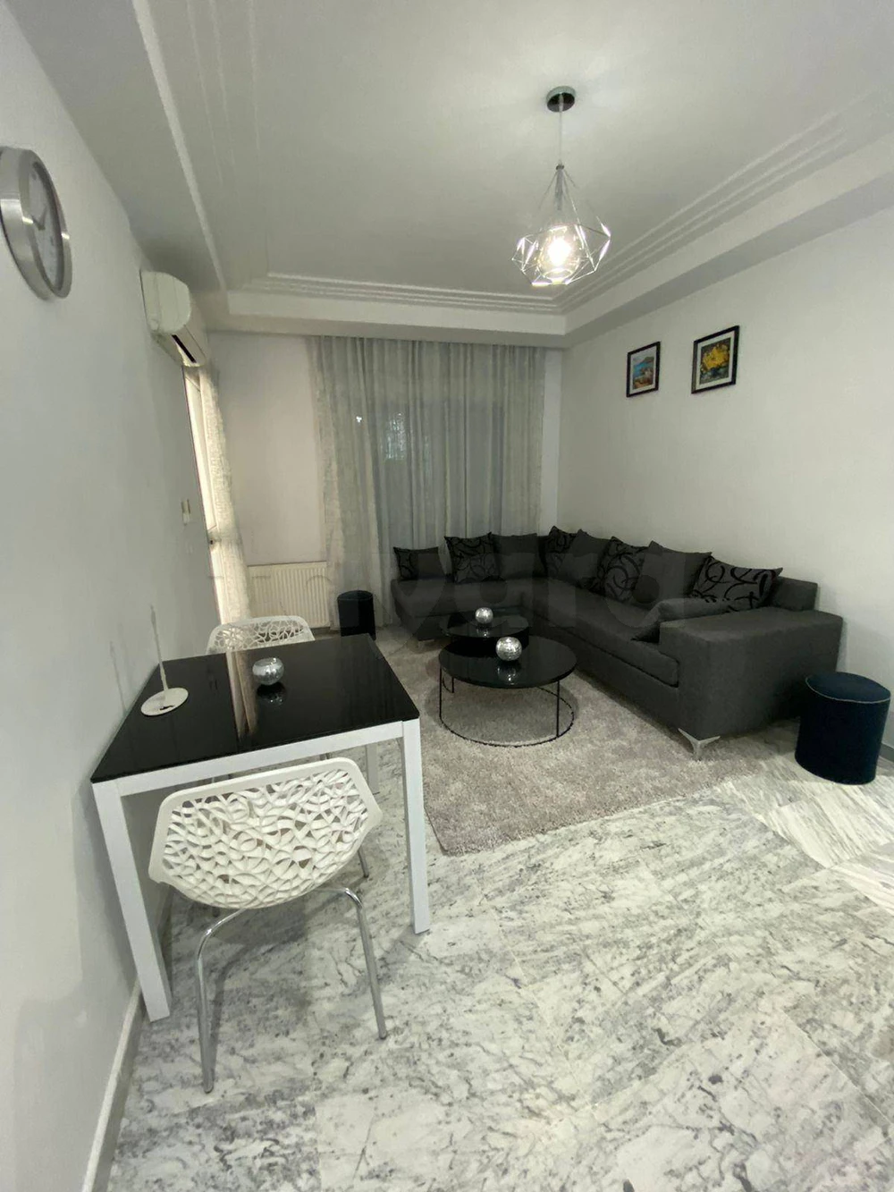 Bel appartement meublé S+1 à Jardin Elmenzah 2