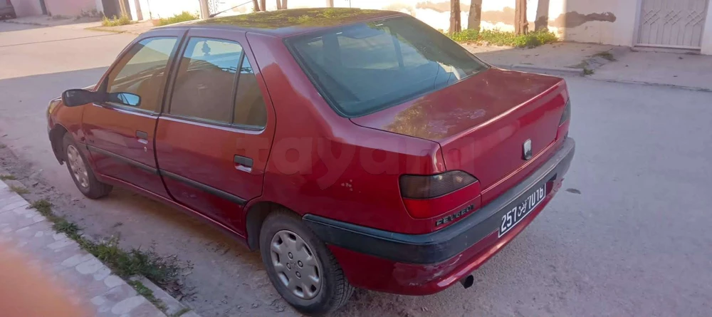 Peugeot 306
