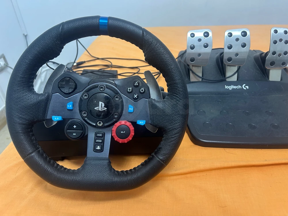 Volant logitech