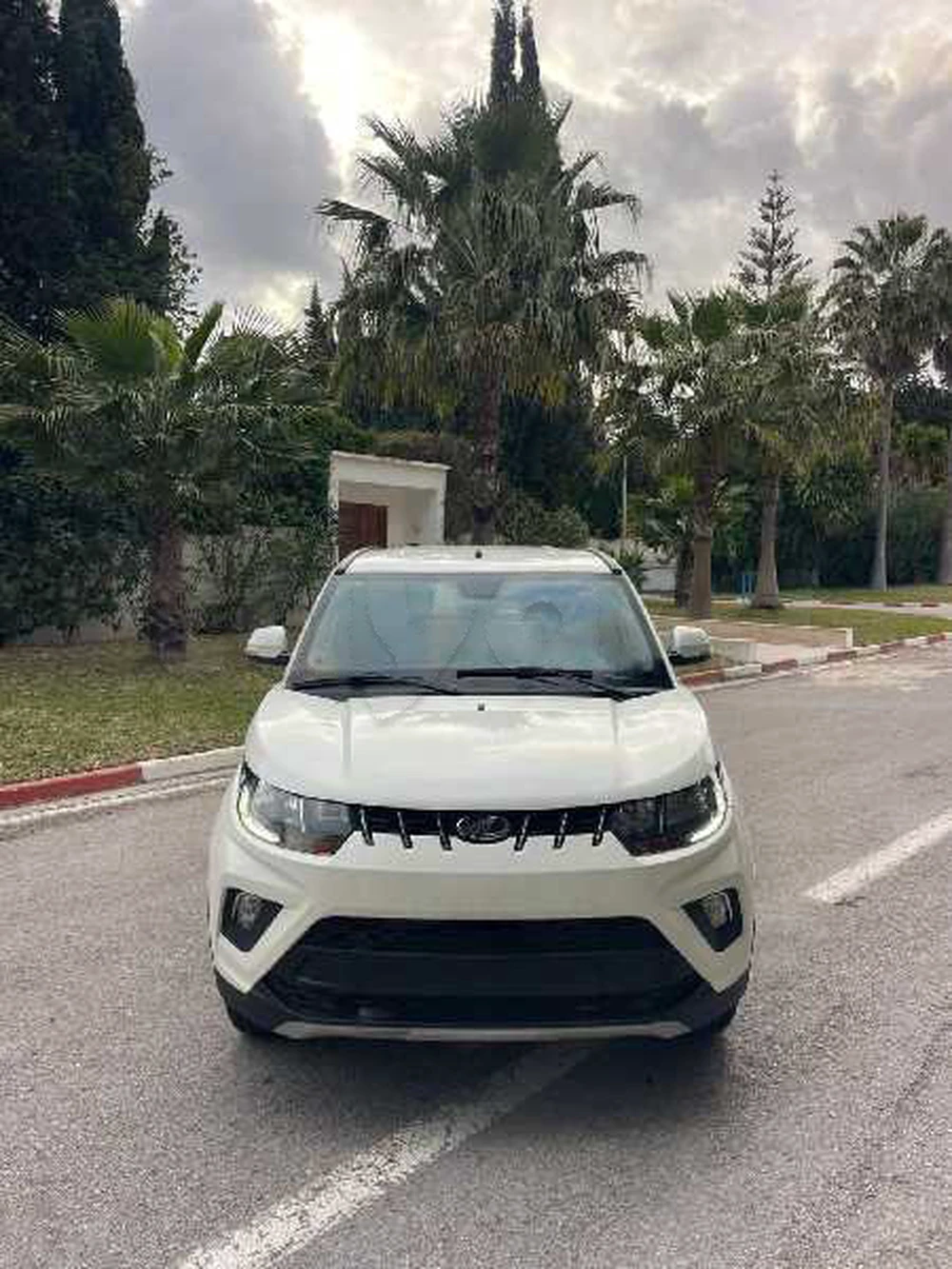 Carte voiture Mahindra Hover