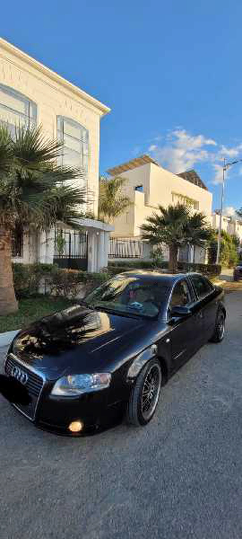 Carte voiture Audi A4