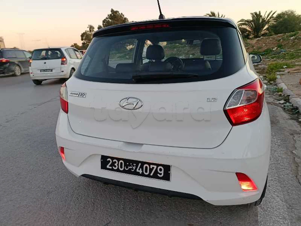 Carte voiture Hyundai i10