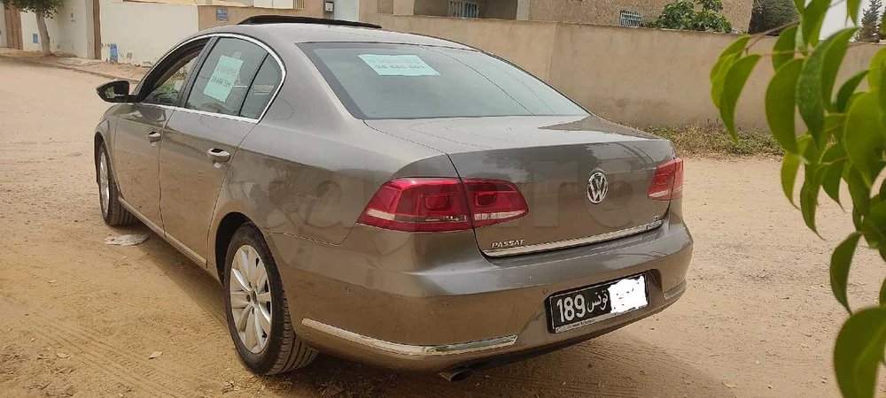 Carte voiture Volkswagen Passat