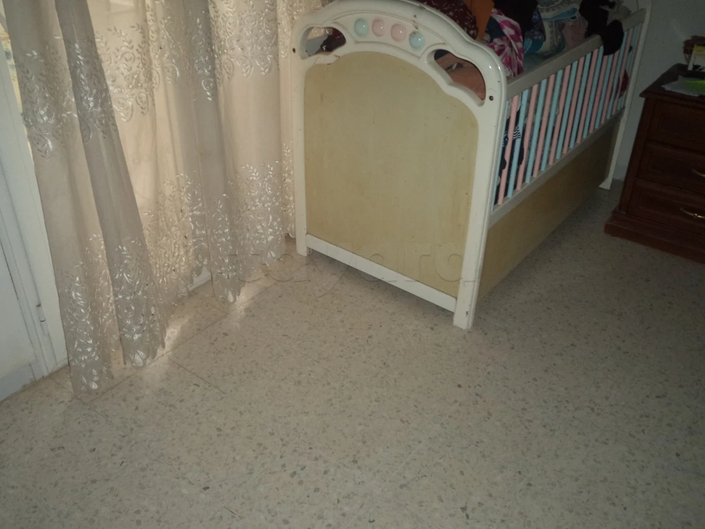 lit pour bb et armoire