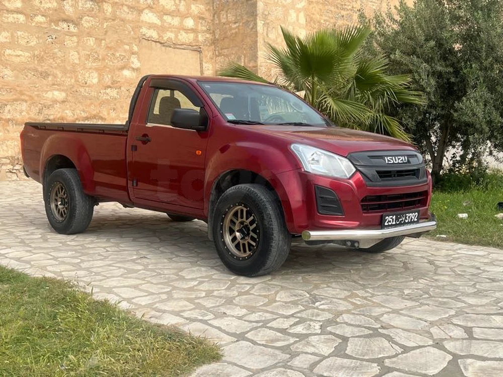 Carte voiture Isuzu D-Max