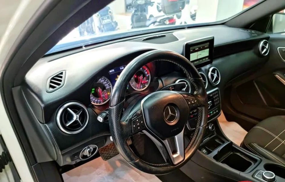 Carte voiture Mercedes-Benz Classe A