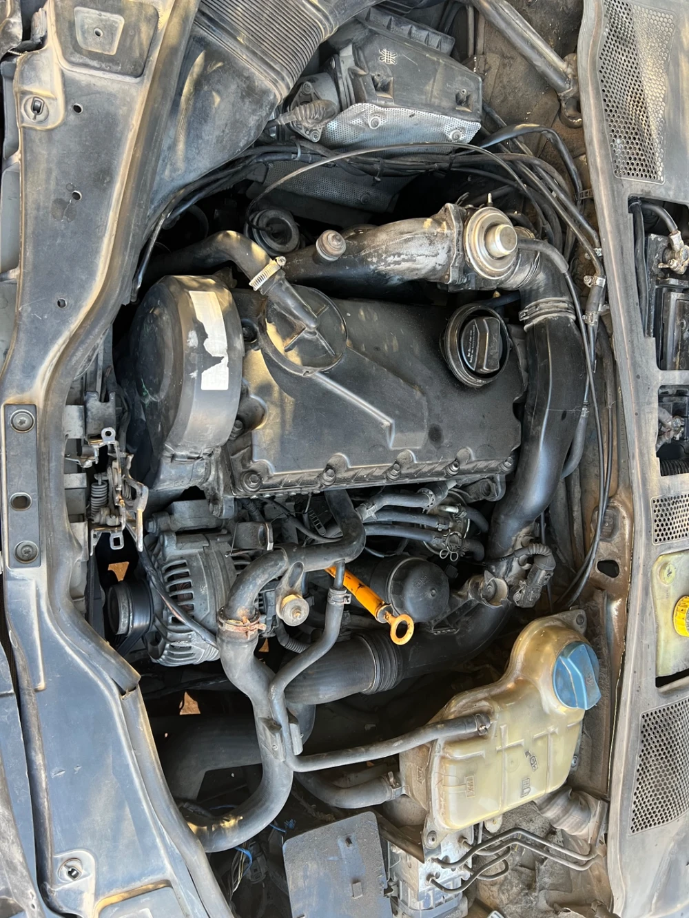 Moteur 1.9 tdi 130 passat b5 golf
