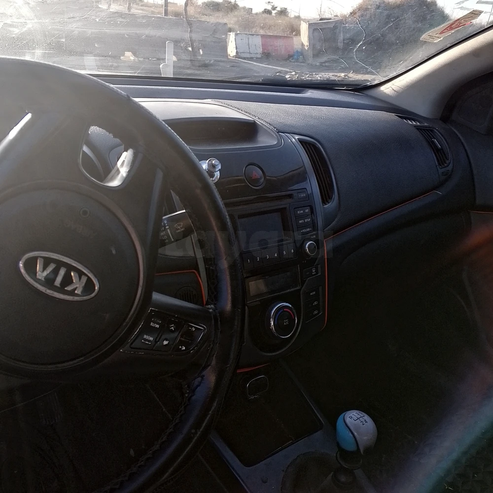 Carte voiture Kia Cerato