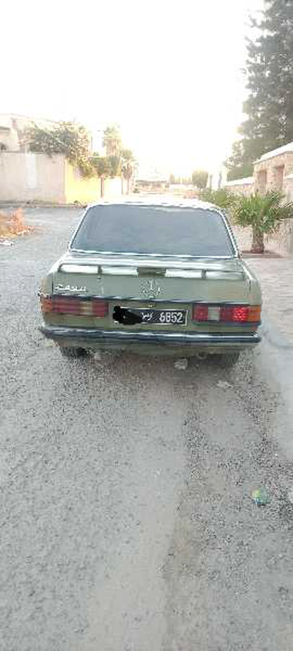 Mercedes-Benz 220