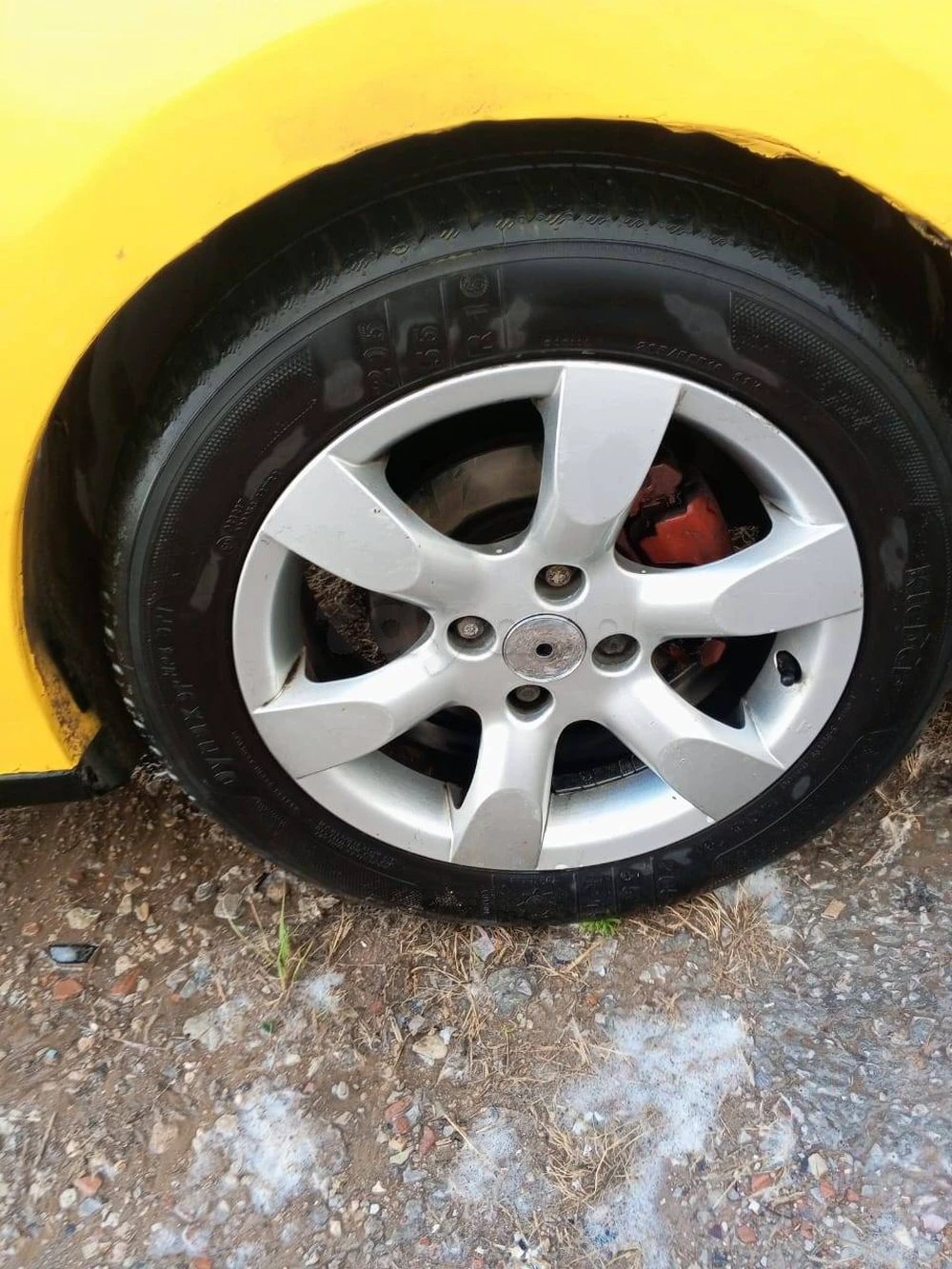 VENTE 6 PNEUX +