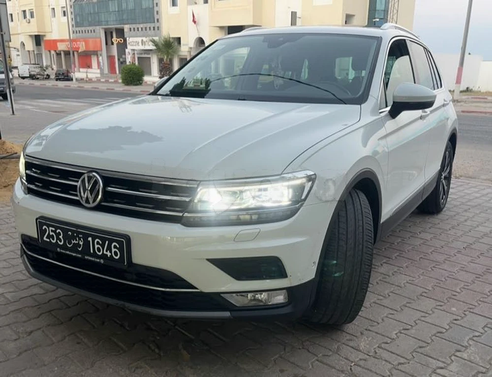 Carte voiture Volkswagen Tiguan