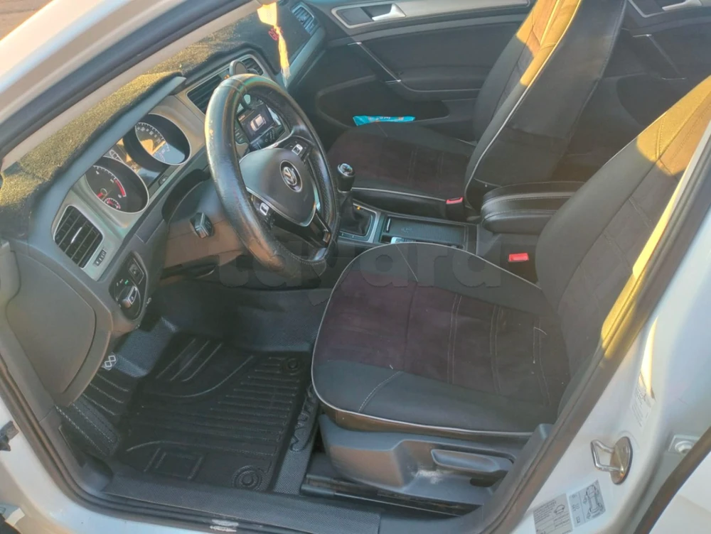 Carte voiture Volkswagen Golf