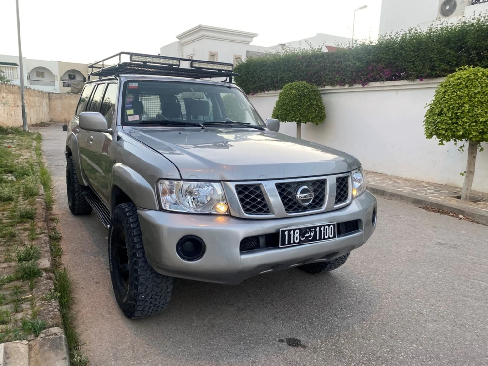 Carte voiture Nissan Patrol