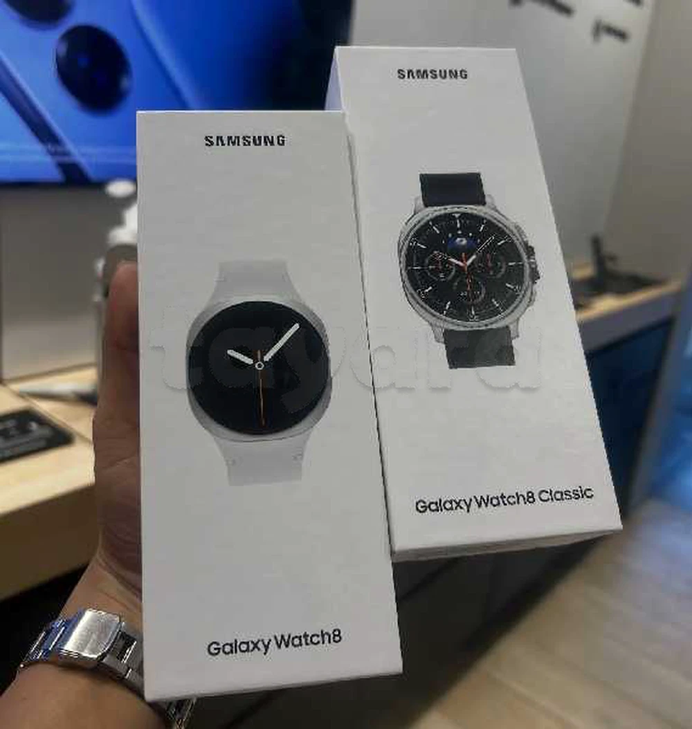 watch 8 cacheté