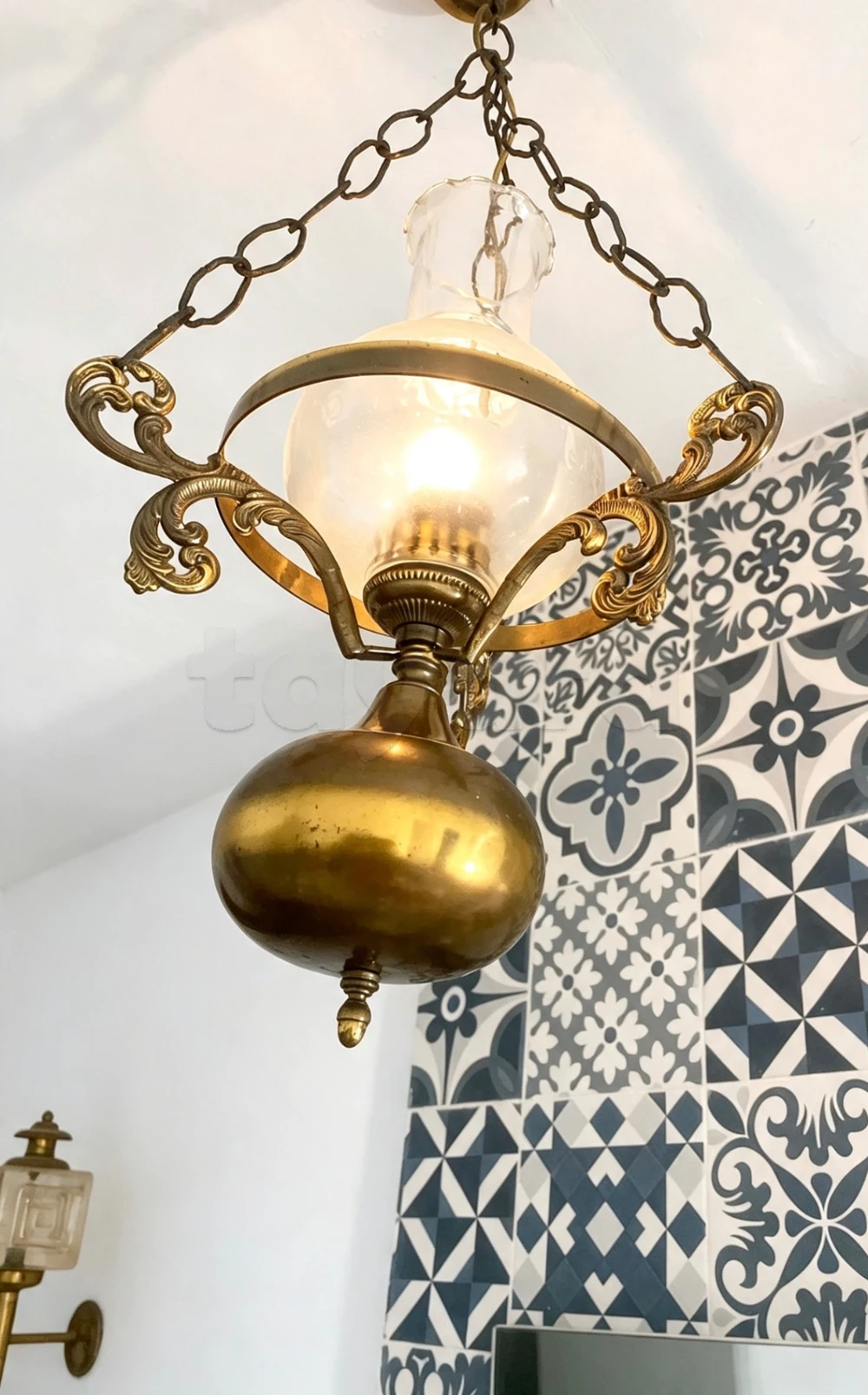 Lustre couloir antique