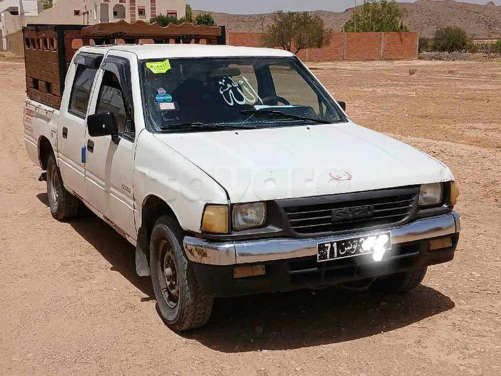 Carte voiture Isuzu D-Max