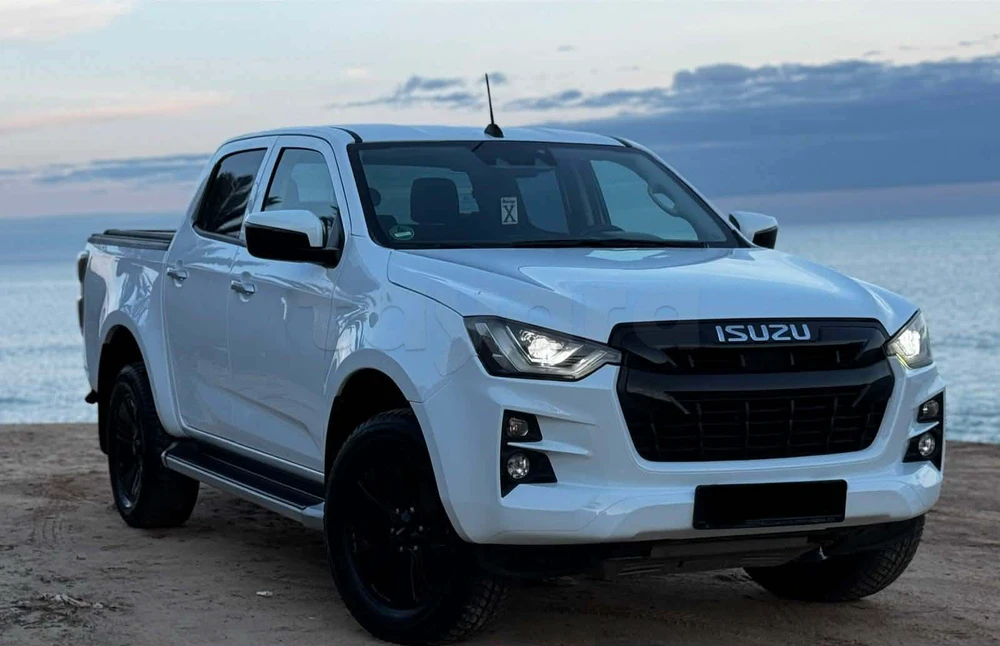 Carte voiture Isuzu D-Max