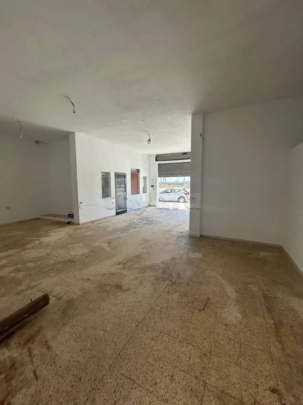 Depot 100m2 à Borjcedria